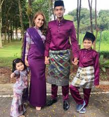 Mesti ada yang cakap awal lagi. 35 Terbaik Untuk Tema Baju Raya 2019 Contoh Baju