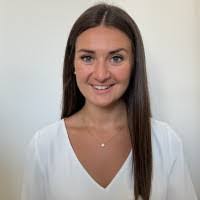 Stephanie Bott's Instagram, Twitter & Facebook