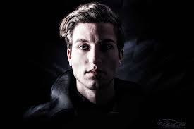 Christopher Lanz's Instagram, Twitter & Facebook