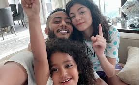 أنا ومالي مِلك بلدي وأهل بلدي، اللهم لا اعتراض. Skg7r5oqlpjgxm