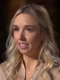 Lauren Pettit's Instagram, Twitter & Facebook