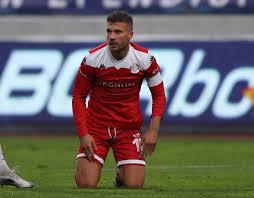 Das team muss um den klassenerhalt bangen, steht mit 21 punkten auf dem 15. Wie Lukas Podolski Bei Antalyaspor Aufs Abstellgleis Geriet Ligablatt Fussball Zur Stunde