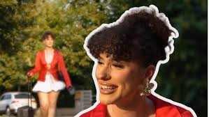 MAKINA E HITEVE FLORI MUMAJESI DHE ANDY GRAM