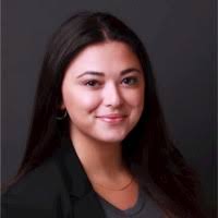 Elizabeth Suess's Instagram, Twitter & Facebook