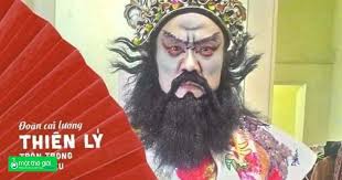 Đạo cuồng Tiến Phước bán ve chai kiếm sống và để giữ tình yêu nghệ thuật