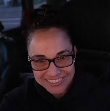 What do you line your Omlet chicken coop trays with?