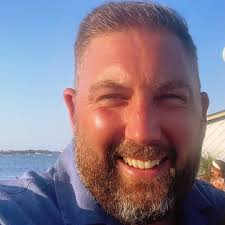 He's refusing to move his car 😡