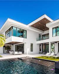 Matthewdugow Offering This 7398000 Waterfront Home Located In Fort Lauderdale Florida This Hom Waterfront Homes Waterfront Homes For Sale Beach House Design
