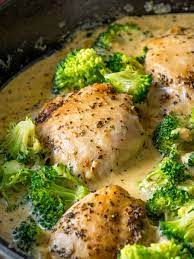 Creamy Chicken Broccoli Skillet Recipe Boneless Chicken Thigh Recipes Chicken Thigh Broccoli Recipe Chicken Thights Recipes