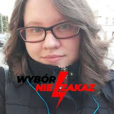 How do you make custom clothing with characters