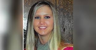 Sarah Arrowood's Instagram, Twitter & Facebook