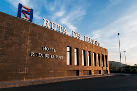 The old town has some of the best preserved medieval streets and plazas in the region and it is one of very few cities with two cathedrals. Hotel Ruta De Europa Vitoria Gasteiz Updated 2021 Prices