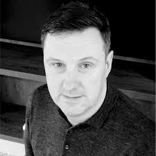 Sandy Kirkman's Instagram, Twitter & Facebook