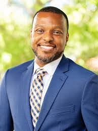 Jason Veal's Instagram, Twitter & Facebook