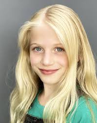 An Audience of Chairs (2018)