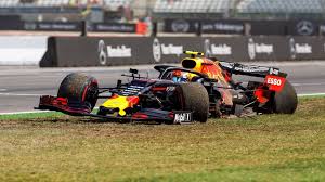 Cuatro banderas rojas y accidente final leve de sainz, que partirá desde la quinta plaza en bakú. Gp De Alemania De F1 Kubica Y Gasly Cambian De Chasis