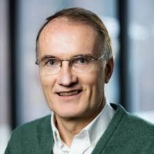 Aaron Folsom's Instagram, Twitter & Facebook