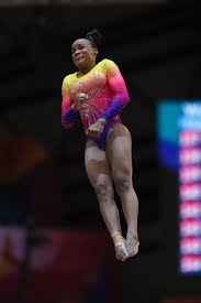 Because she is still a growing youngster at the age of 22, her heights are likely to change. Rebeca Andrade Faz Grande Apresentacao No Primeiro Dia Da Copa Do Mundo De Cottbus