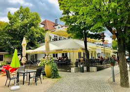 Kleine, aber feines restaurant spezialisiert auf die guten alten kartoffelrezepte aus großmutters küche. Die 15 Besten Biergarten In Nurnberg Allmachd Nurnberg