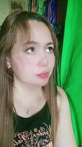 Mata and Sipha Lee Kissing