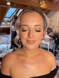 Bridesmaid glam 🖤