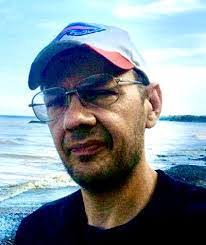 Donald Lohnes's Instagram, Twitter & Facebook