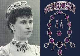 Do you think the Q Elizabeth has an amethyst tiara in her royal vault? I  remember she has a big statement necklace with...