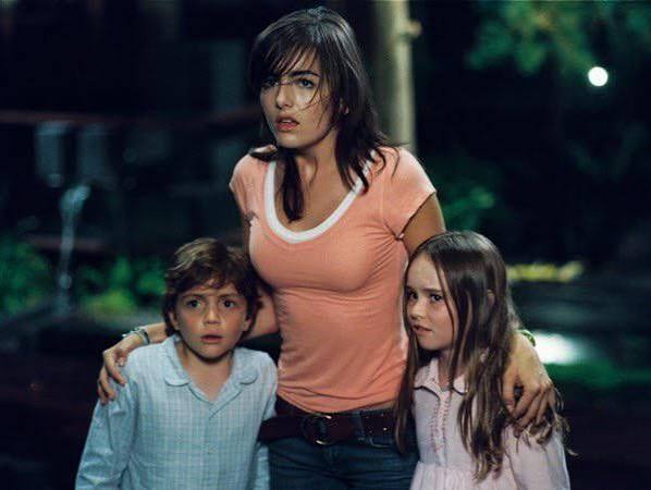 When A Stranger Calls (2006) is so good! Its creepy, suspenseful, & eerie.  The soundtrack is great too!! : r/HorrorMovies