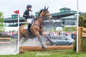 Townend's other two teammates, laura collett with. Oliver Townend Holds His Lead At 2019 Land Rover Kentucky Three Day Event Expert How To For English Riders