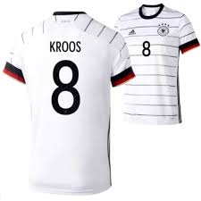 Toni kroos + fußball nationalspieler dfb + fan big card edition b340 +. Toni Kroos Dfb Trikot 2021