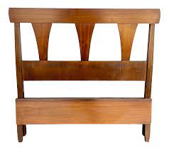 In america, herman miller became synonymous with modern. Mid Century Walnut Twin Headboard And Footboard Chairish