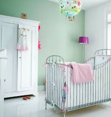 Pastelltone Als Wandfarben Mildern Das Ambiente Zu Hause Babyzimmer Wandgestaltung Wandfarbe Kinderzimmer Kinderzimmer Streichen