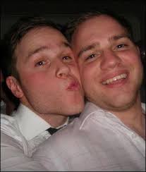 Olly Murs' twin brother rules out resolving their family feud after the pop  star offered to call a truce