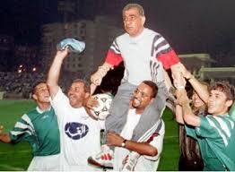 احمد شوبير , اتولد 28 سپتمبر 1960, ده لعيب كوره قدم مصرى معتزل, لعب مع نادى طنطا و الاهلى, وبرضه لعب مع الفريق المصرى وشارك فى بطولات كتيره. Ù…Ù† Ø§Ù„Ø°Ø§ÙƒØ±Ø© ÙƒÙŠÙ Ø§Ø³ØªØ¹Ø¯Øª Ù…ØµØ± Ù„Ù„Ù…Ø´Ø§Ø±ÙƒØ© ÙÙ‰ Ù…ÙˆÙ†Ø¯ÙŠØ§Ù„ 1990 Ù…Ø¨ØªØ¯Ø§