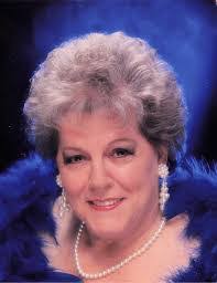 Ellen Hoover's Instagram, Twitter & Facebook