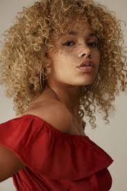 Liana Lucas's Instagram, Twitter & Facebook