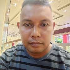 Daniel Racho's Instagram, Twitter & Facebook