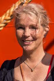 New subsea con- tract to AS Nymo Uglen with new lifting capacity Naming of  the PSV Juanita