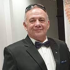 Alyson Roark's Instagram, Twitter & Facebook