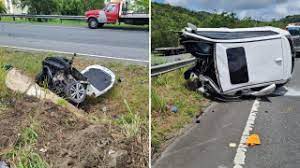Un joven perdió la vida luego de que su auto impactara contra un árbol. San Lorenzo Muere Joven De 18 Anos En Accidente De Transito Telemundo Puerto Rico