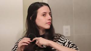 Ovviamente non solo non è vero, ma non si ottiene alcuna reale pulizia con sola acqua. Come Lavare I Capelli Senza Shampoo Con Immagini