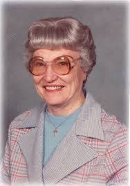 Effie Mcknight's Instagram, Twitter & Facebook