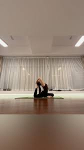 𝐓𝐡𝐚𝐧𝐤 𝐲𝐨𝐮 𝐭𝐞𝐚𝐜𝐡𝐞𝐫 𝐌𝐚𝐫𝐠𝐚𝐫𝐞𝐭 𝐟𝐨𝐫  𝐝𝐞𝐦𝐨𝐧𝐬𝐭𝐫𝐚𝐭𝐢𝐧𝐠 𝐭𝐡𝐞 𝐢𝐦𝐩𝐨𝐬𝐬𝐢𝐛𝐥𝐞 𝐩𝐨𝐬𝐞. 😆  𝐀𝐜𝐭𝐮𝐚𝐥𝐥𝐲 𝐧𝐨, 𝐦𝐚𝐲𝐛𝐞 𝐢𝐭’𝐬 𝐩𝐨𝐬𝐬𝐢𝐛𝐥𝐞! 𝐋𝐞𝐭’𝐬  𝐤𝐞𝐞𝐩 𝐩𝐫𝐚𝐜𝐭𝐢𝐜𝐢𝐧𝐠. , 𝐇𝐚𝐭𝐡𝐚 𝐘𝐨𝐠𝐚 𝐰𝐢𝐭𝐡  𝐌𝐚𝐫𝐠𝐚𝐫𝐞𝐭, 𝐅𝐫𝐢𝐝𝐚𝐲