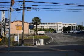 緑ヶ丘自動車学校 - Wikipedia