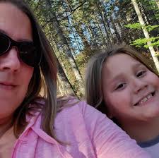 Tanya Nelson Farmasi makeup