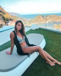 Check out their videos, sign up to chat, and join their community. Piecelebs Feet Of Celebs On Twitter La Bellissima Rossella Fiamingo