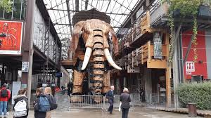 Vous (se coucher) trop tard. Video Le Dragon Des Mers De Calais Prend Vie Dans Les Ateliers De La Compagnie La Machine A Nantes