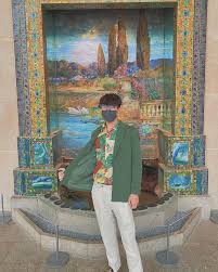 Lookin' spiffy for the Metropolitan