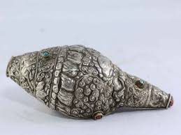 Check spelling or type a new query. Conch Shell Silver Small Conch Shell With Full Silver Setting Usd 300 Size 15 5x 5 5 Cm Material Conch Shell And Silver