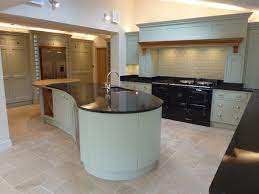 Isla celebroña) so called due to its shape, is a small island with a land area of 33 hectares (82 acres), to the east of east falkland, not far from stanley. Handpainted Shaker Style Kitchen Woodwise Kitchens Gallery